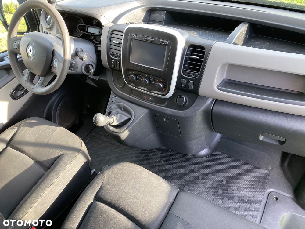 Renault TRAFIC - 8