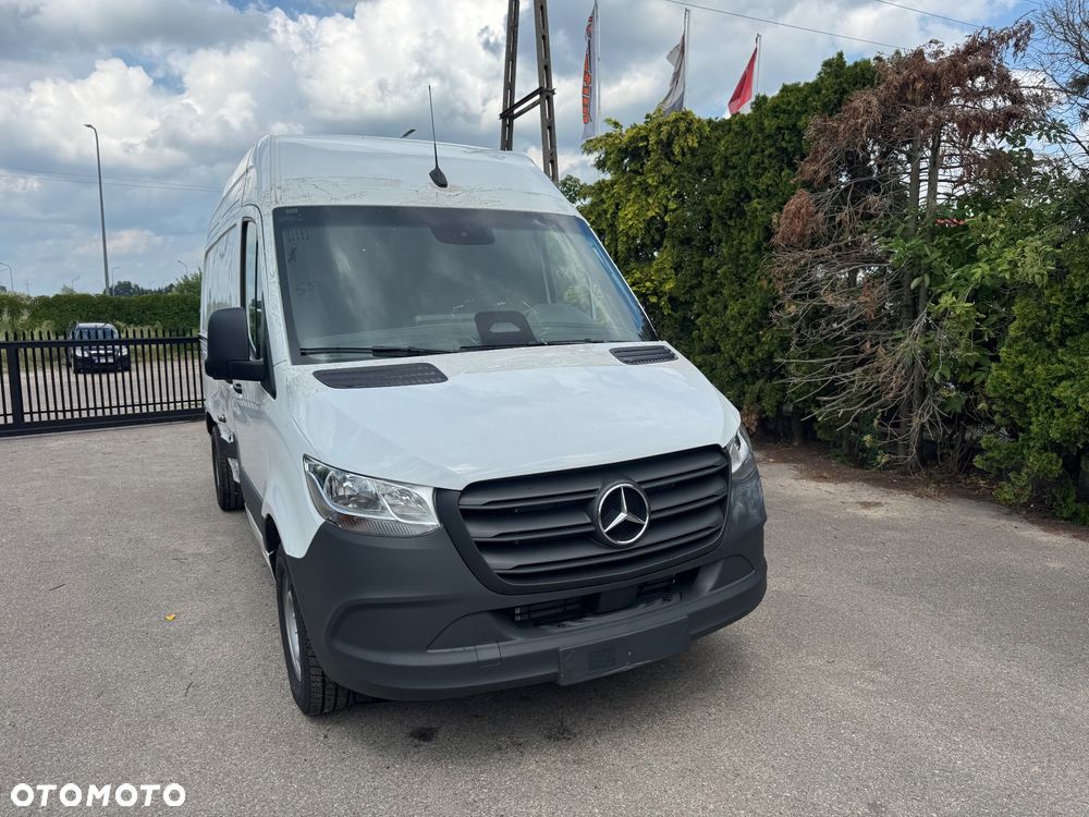 Mercedes-Benz SPRINTER - 26