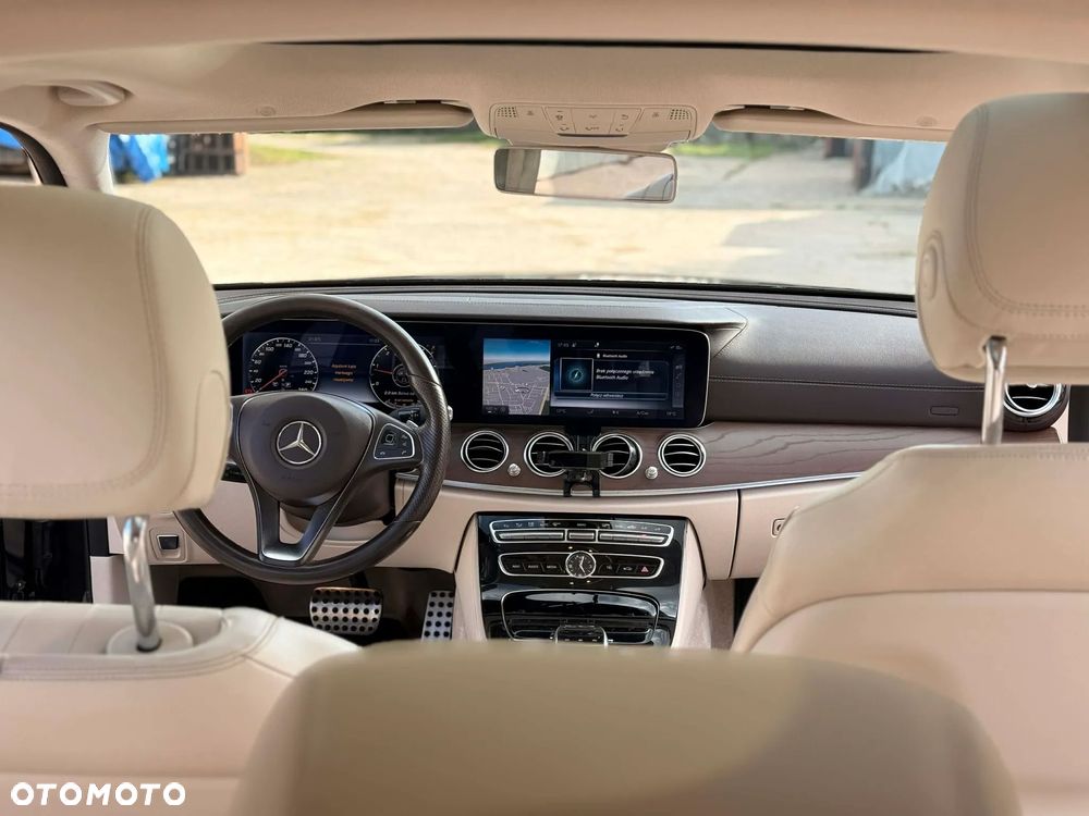 Mercedes-Benz Klasa E 220 d 4-Matic All-Terrain - 12
