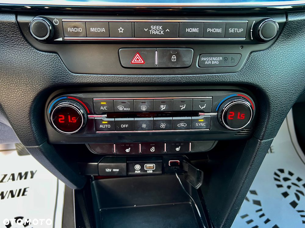 Kia Ceed 1.6 CRDi mHEV L - 29