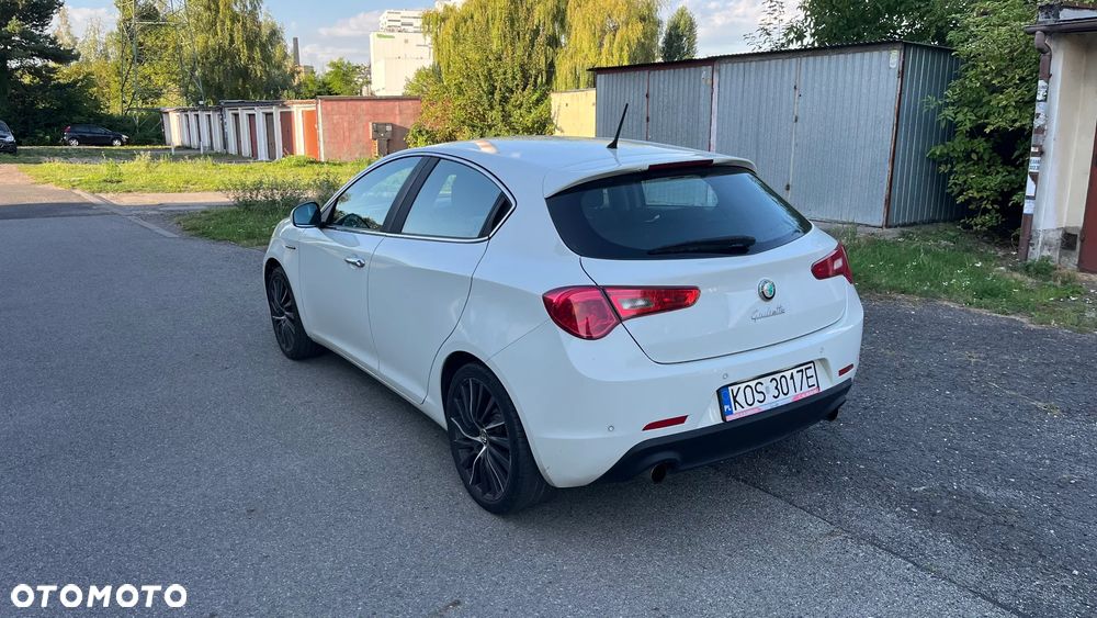 Alfa Romeo Giulietta 1.4 TB MultiAir Distinctive - 4