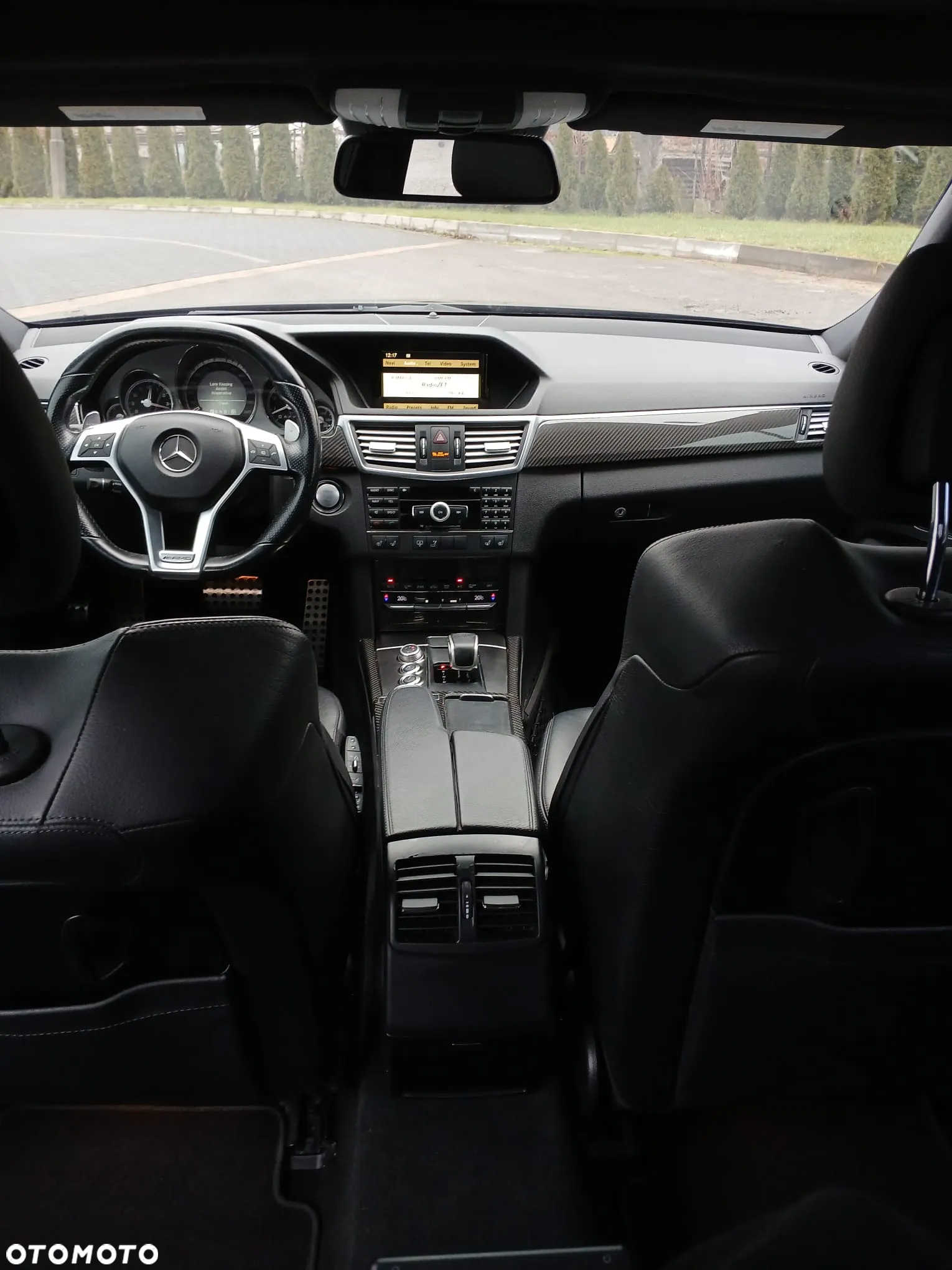 Mercedes-Benz Klasa E 63 AMG AMG Speedshift 7G-MCT - 9