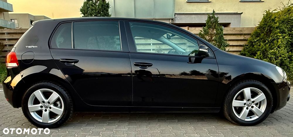 Volkswagen Golf 2.0 TDI DPF BlueMotion Technology Team - 13