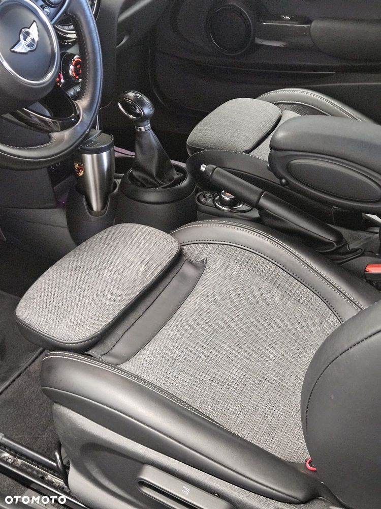 MINI Cooper Standard - 9