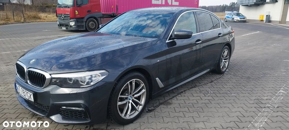 BMW Seria 5 520d M Sport - 1