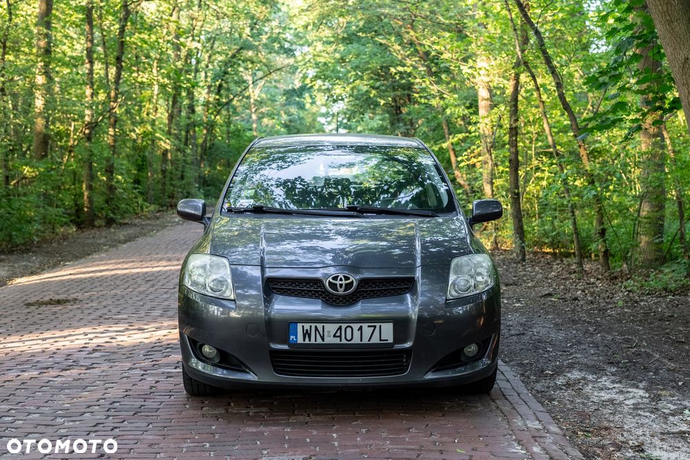 Toyota Auris - 1