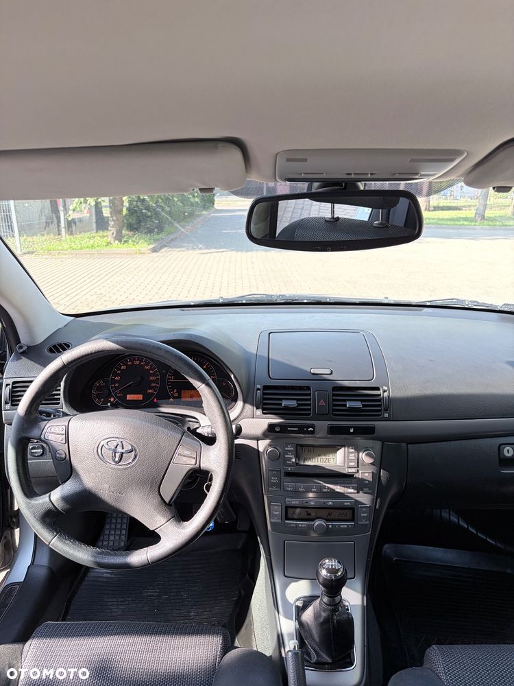 Toyota Avensis 2.0 D-4D Platinium - 5