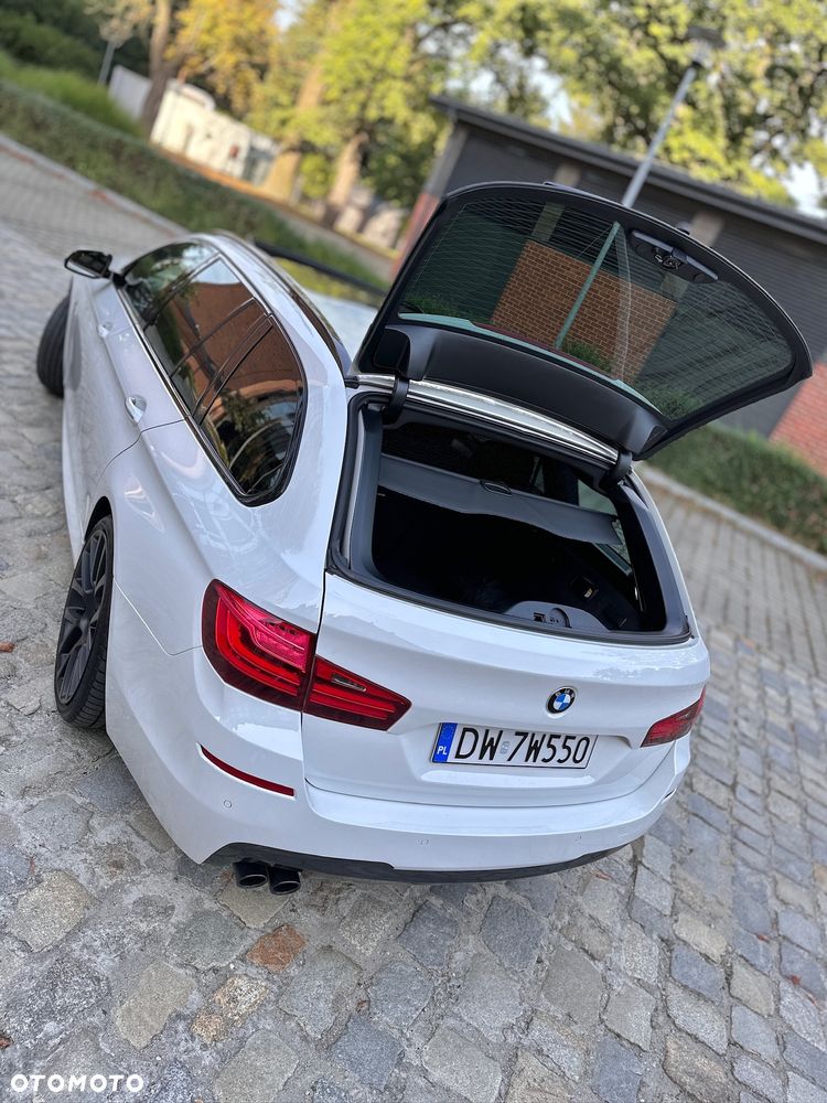 BMW Seria 5 520d M Sport - 8