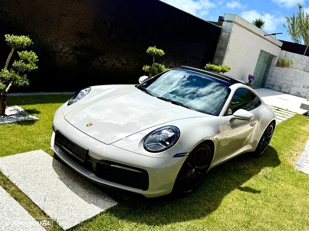 Porsche 911 (992) Carrera S - 2