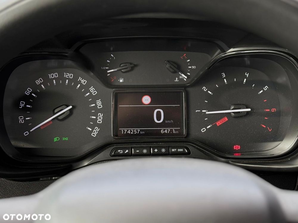 Toyota Proace City Verso 1.2 D-4T Business - 27