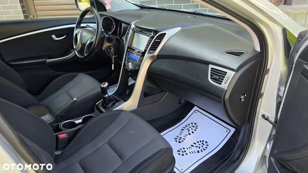 Hyundai i30 1.4 Fifa World Cup Edition - 15