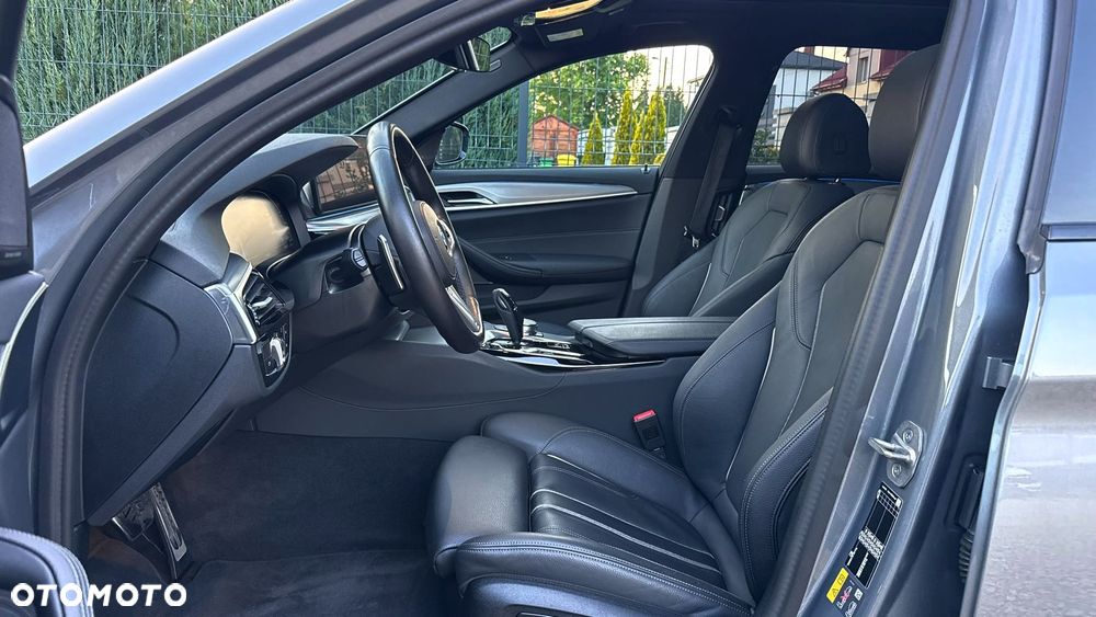 BMW Seria 5 530e xDrive M Sport sport - 8