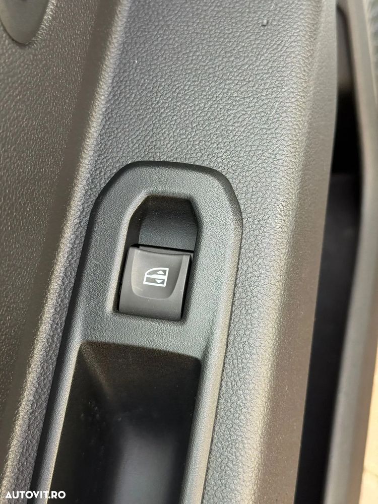 Dacia Duster Blue dCi 115 4WD Celebration - 28