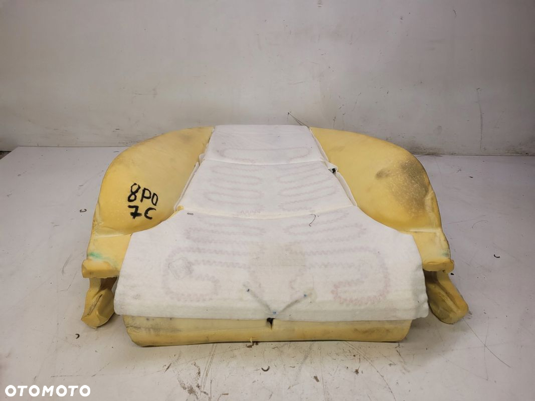 MATA GRZEWCZA FOTELA PRZÓD AUDI A3 8P 8P0963557C - 2