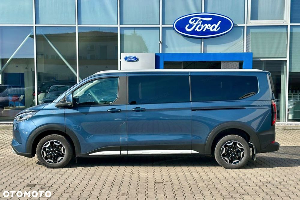 Ford Tourneo Custom - 4