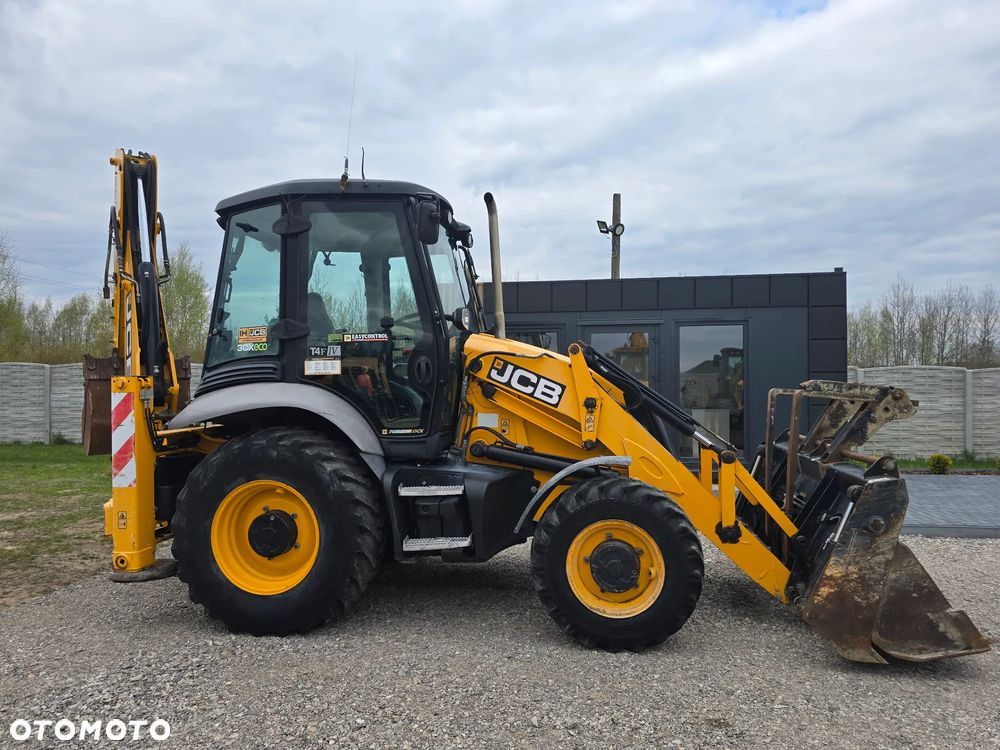 JCB - 10