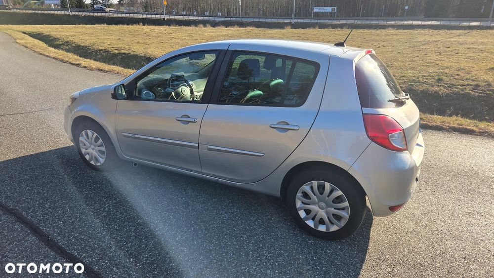 Renault Clio 1.5 dCi Alize - 5
