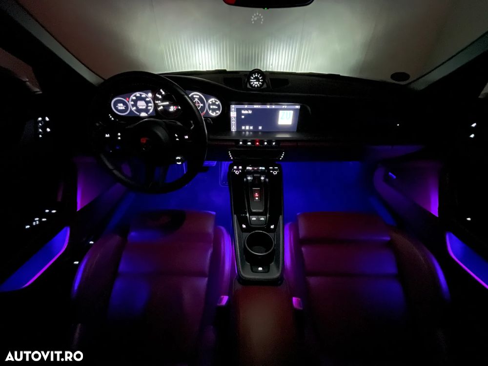 Porsche 911 4S PDK - 9