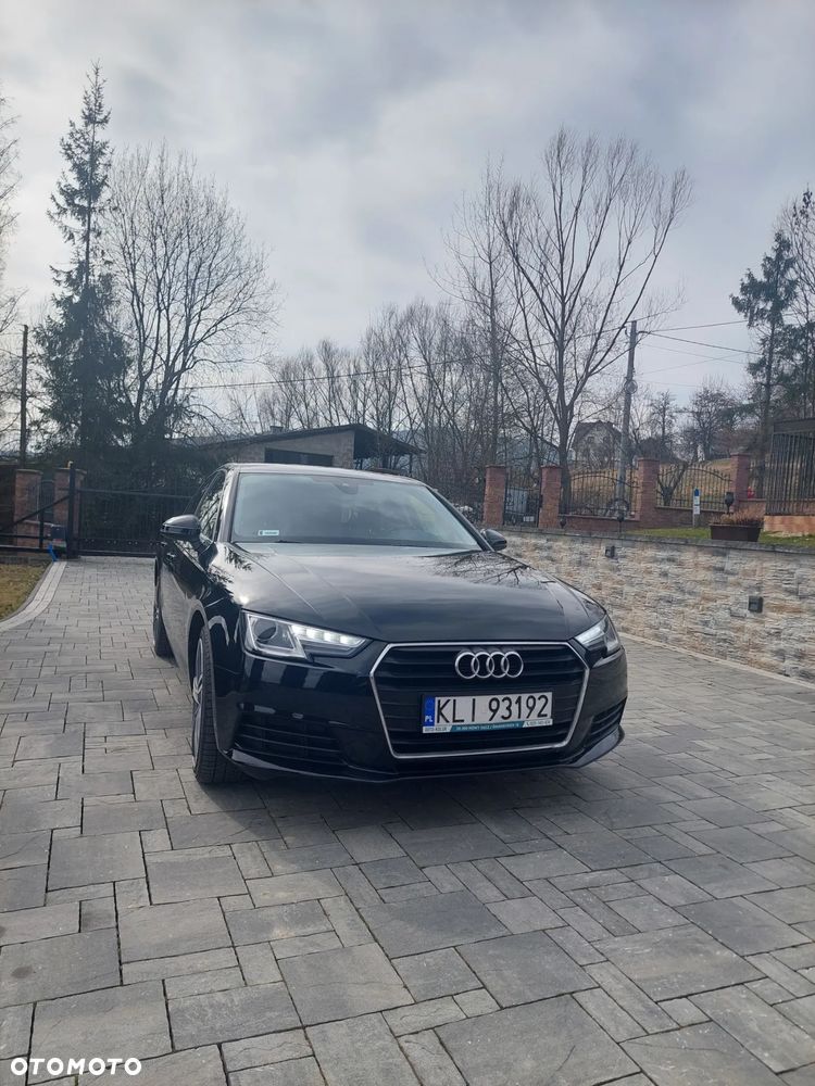 Audi A4 Limousine - 10