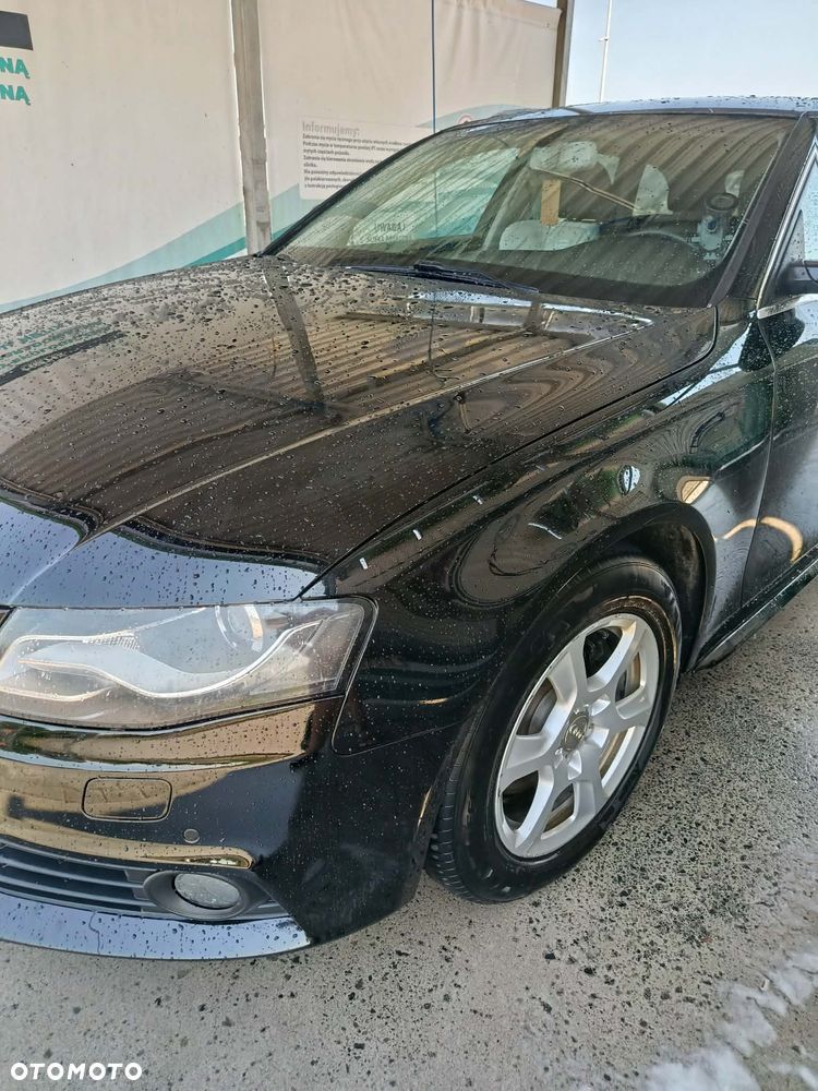 Audi A4 Avant 2.0 TDI Quattro - 13