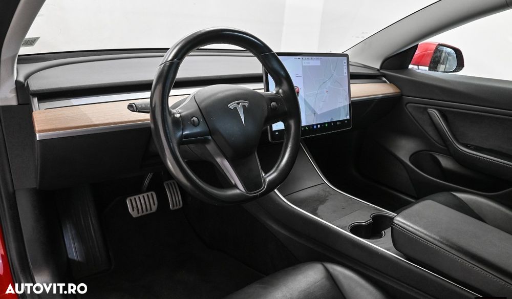 Tesla Model 3 Langstreckenbatterie Allradantrieb Dual Motor Performance - 7