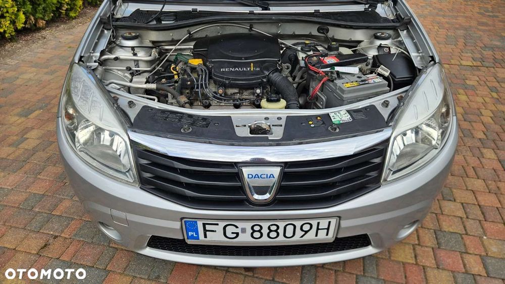 Dacia Sandero 1.6 Laureate - 20