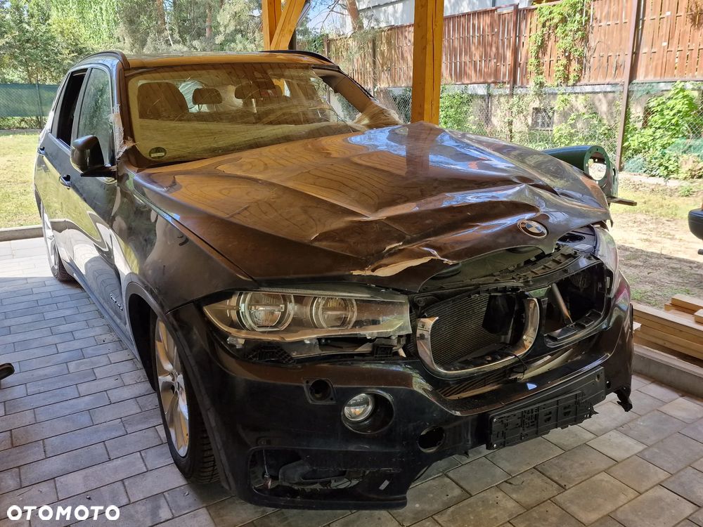BMW X5 xDrive40d Sport-Aut - 7