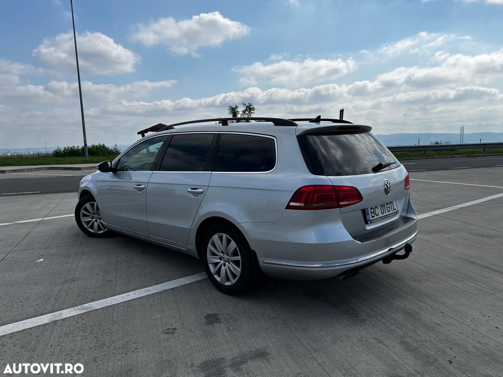 Volkswagen Passat Variant 2.0 TDI DSG BlueMotion Technology Highline - 4