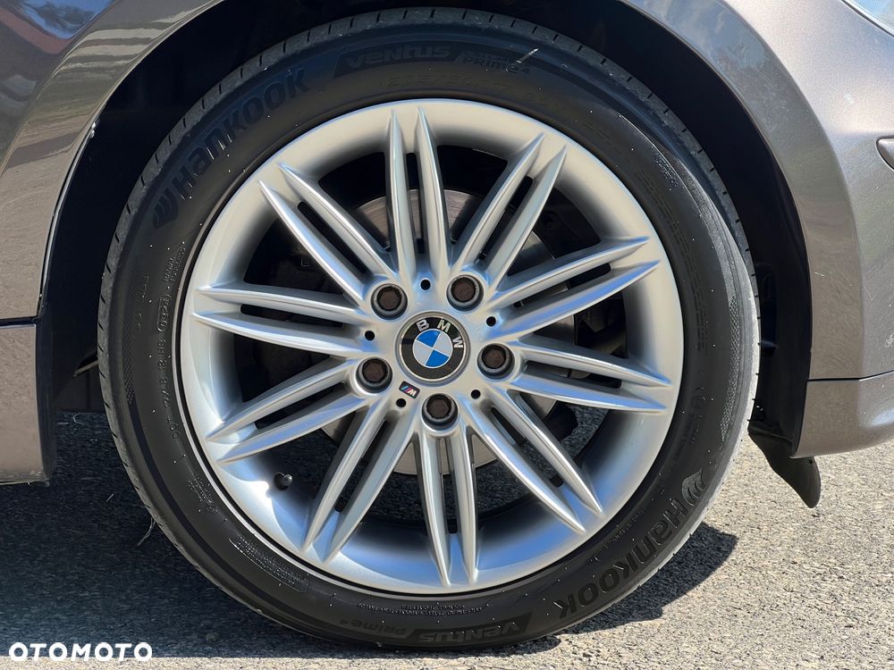 BMW Seria 1 120i - 11