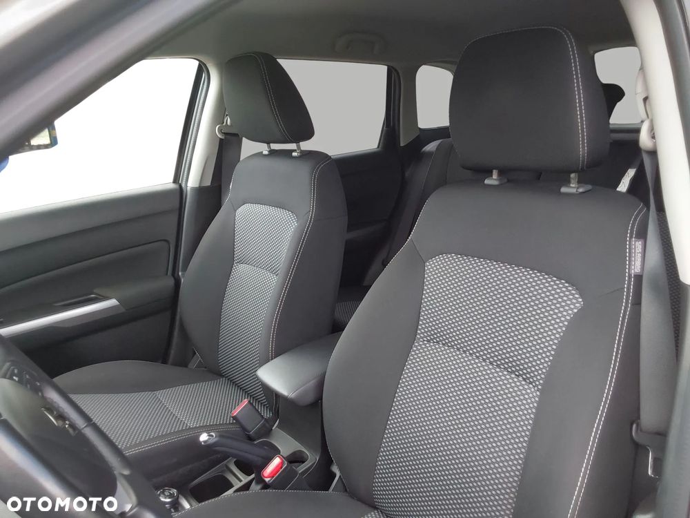 Suzuki Vitara 1.4 Boosterjet SHVS Premium 4WD - 11