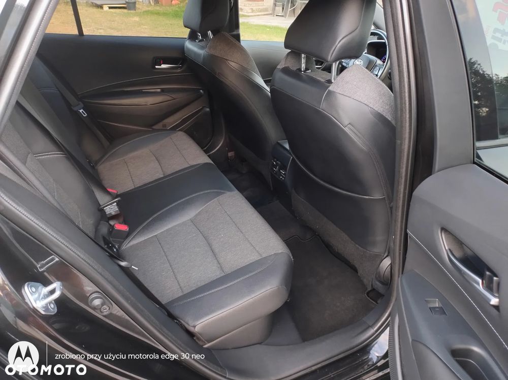 Toyota Corolla 2.0 Hybrid Style - 34