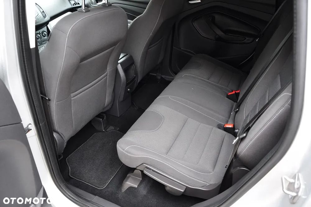 Ford Kuga 2.0 TDCi 4WD Titanium - 25