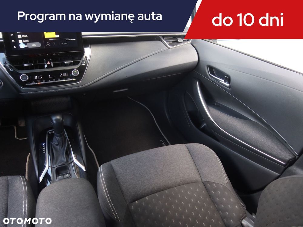 Toyota Corolla - 10