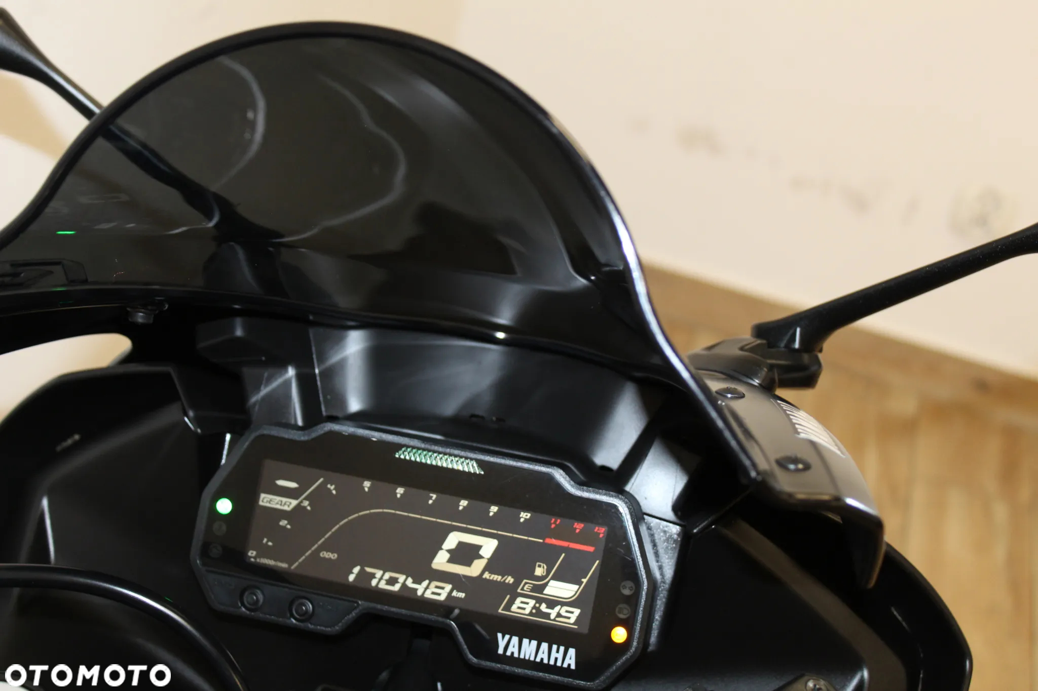 Yamaha YZF - 6