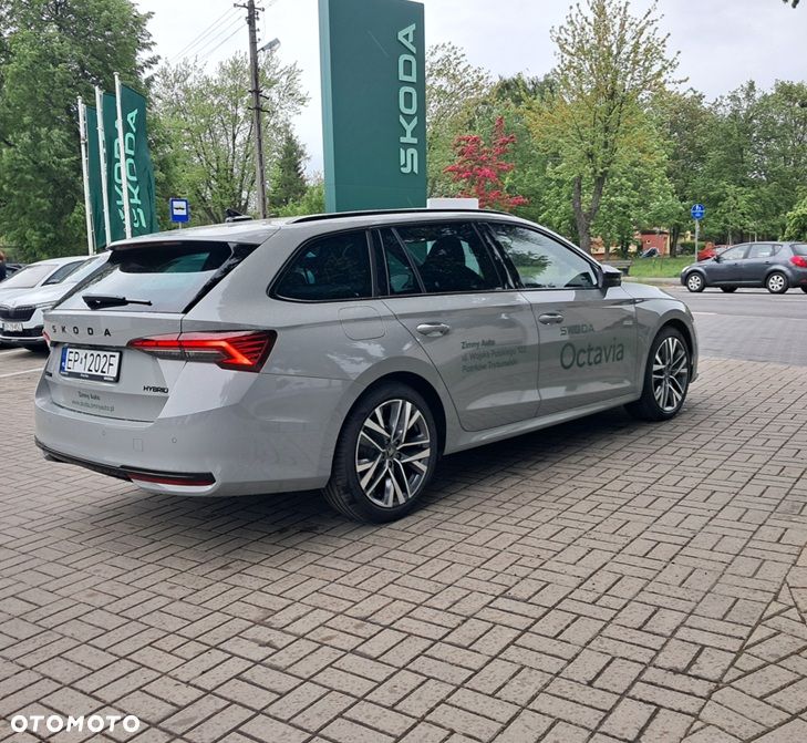 Skoda Octavia 1.5 TSI mHEV Sportline DSG - 4