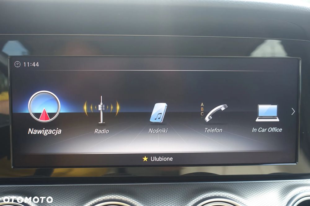 Mercedes-Benz Klasa E - 23