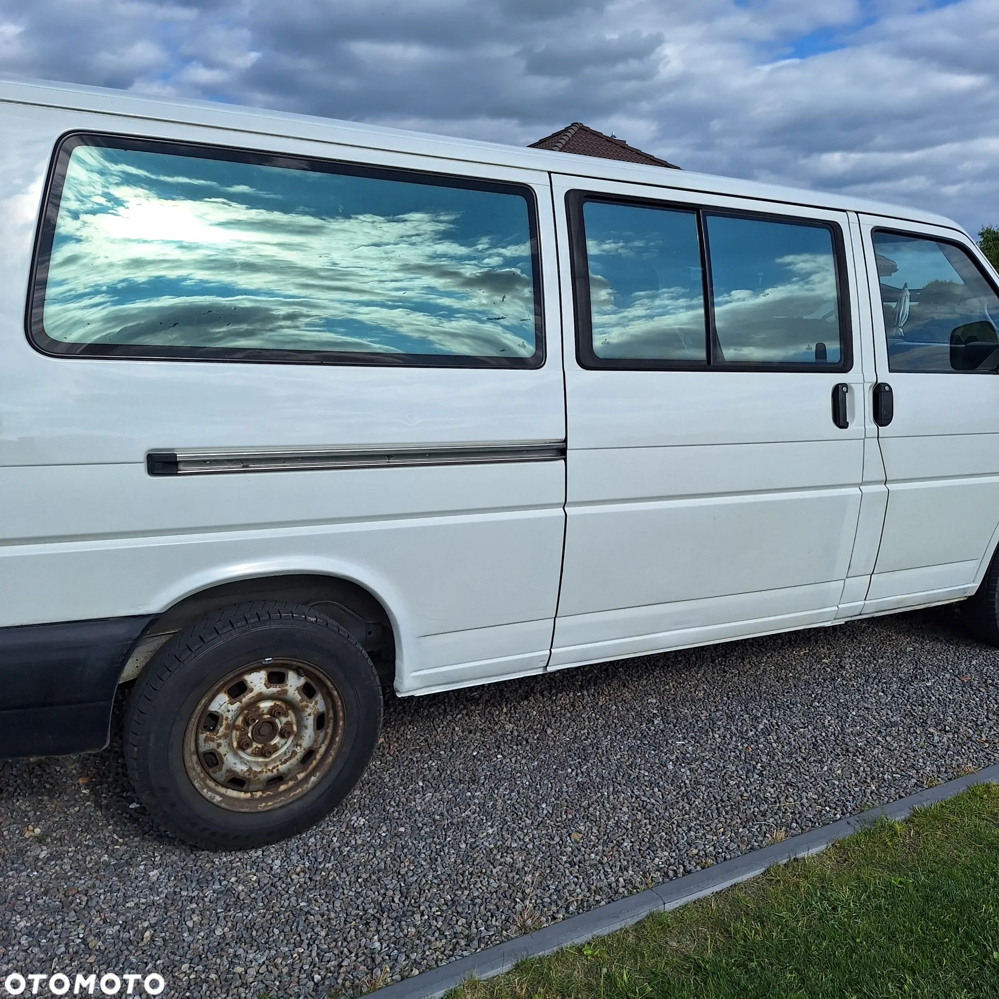 Volkswagen Caravelle TDI GL - 11