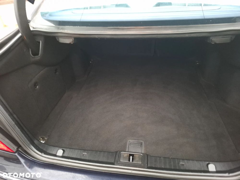 Mercedes-Benz Klasa E - 15