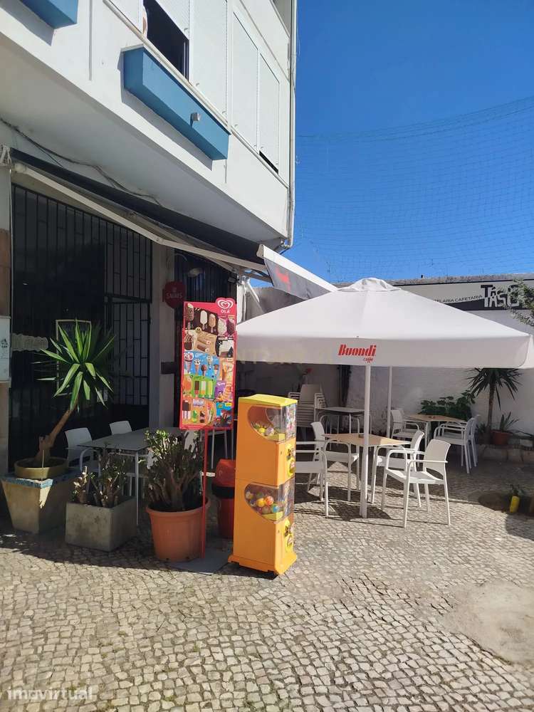 Trespasse em Almada - Grande imagem: 5/16