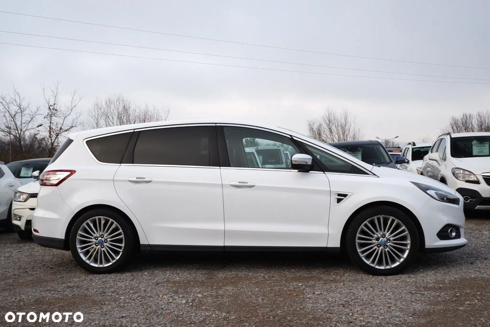 Ford S-Max 2.0 TDCi 4WD Titanium PowerShift - 32