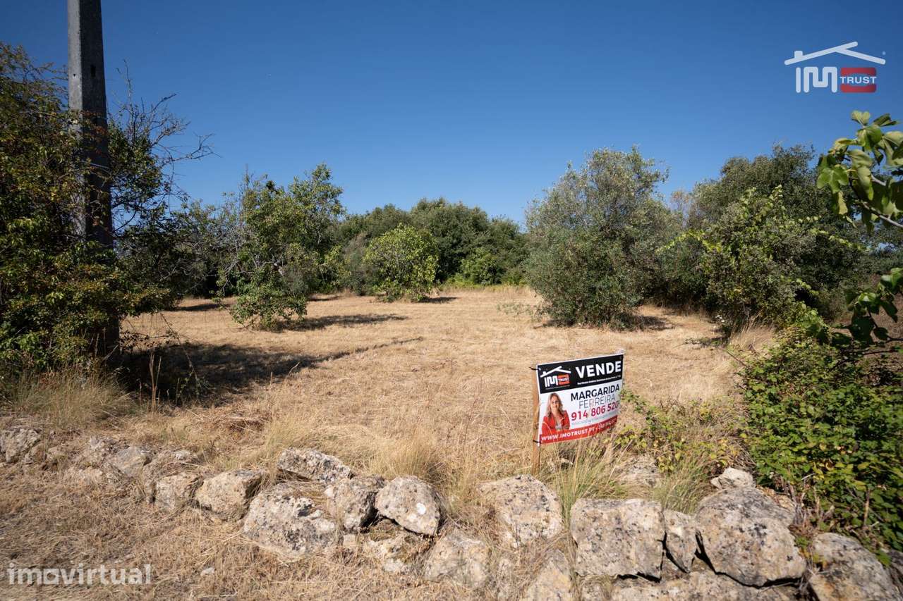 TERRENO PLANO PARA CONSTRUÇÃO COM 1 .011 m² PROXIMO DE OURÉM - Grande imagem: 3/15