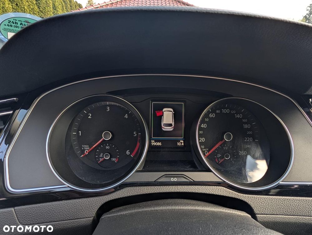 Volkswagen Passat - 6