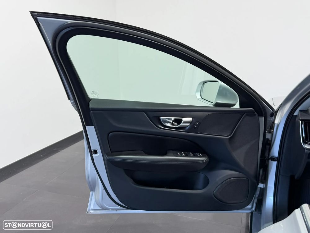 Volvo V60 2.0 T6 AWD TE Inscription - 18