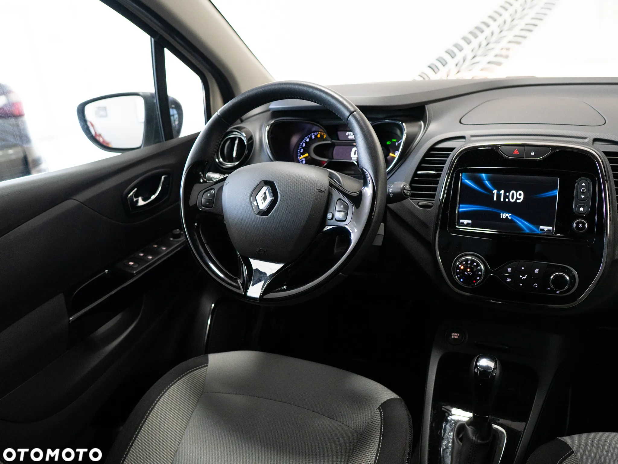Renault Captur - 27