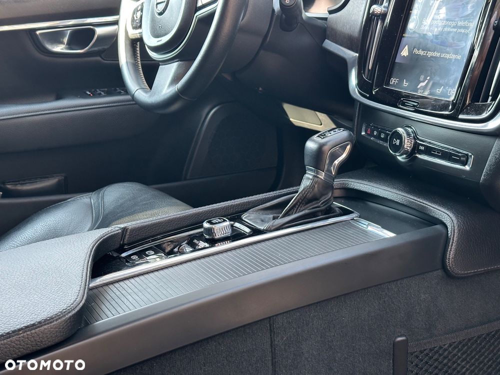 Volvo V90 D5 SCR AWD Momentum - 13