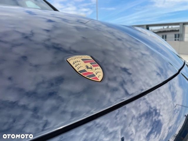 Porsche Cayenne Platinum Edition - 16