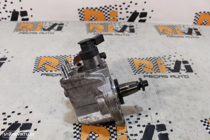 Bomba De Injeção / Alta Pressão Bmw 5 (F10)  7810696 / 0445010517 / 7 - 4