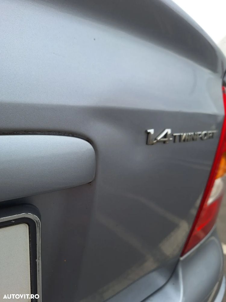 Opel Astra Classic 1.4i - 8