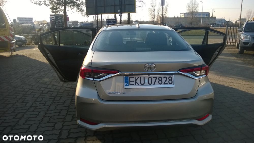 Toyota Corolla 1.6 Comfort - 16