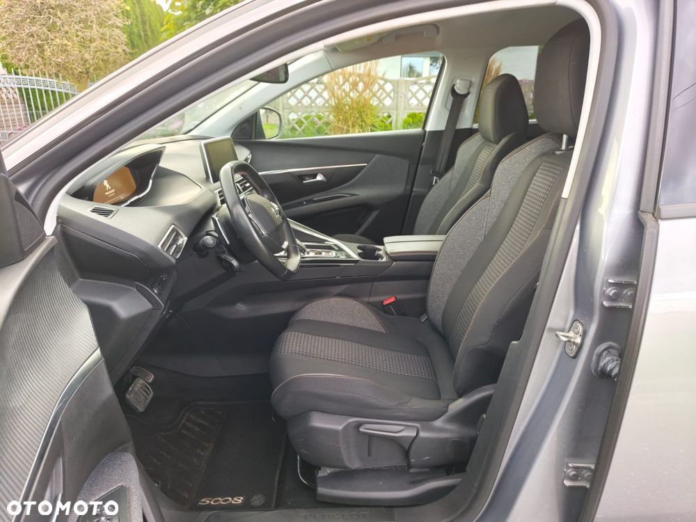 Peugeot 5008 - 13
